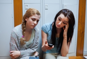 Sexting Signs, Causes & Consequences